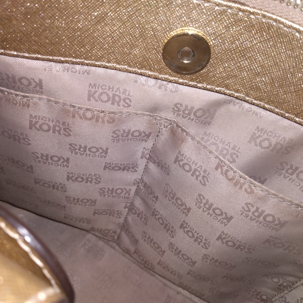 🔇 Sale $30 Michael Kors Purse - Picture 9 of 16